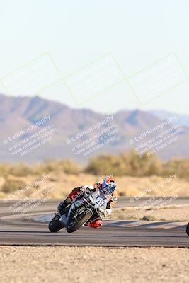 media/Dec-07-2025-CVMA (Sun) [[3e7d2de5dc]]/Race 18-Formula Twins-Formula 40 UL/